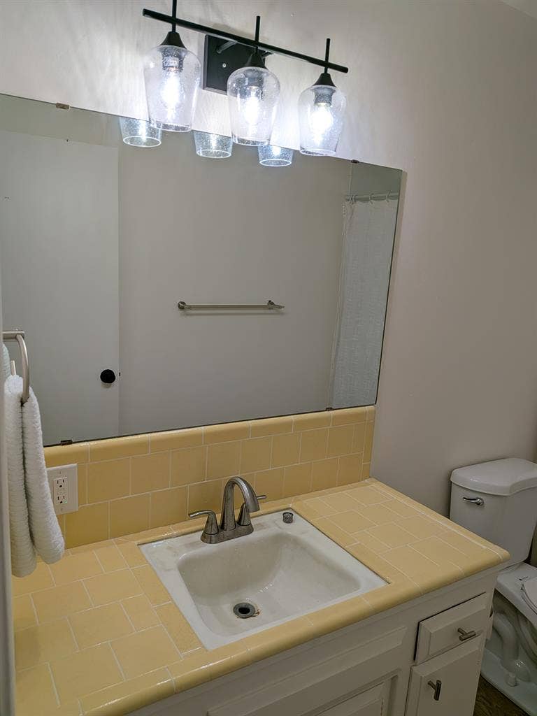 Holland House Room for Rent