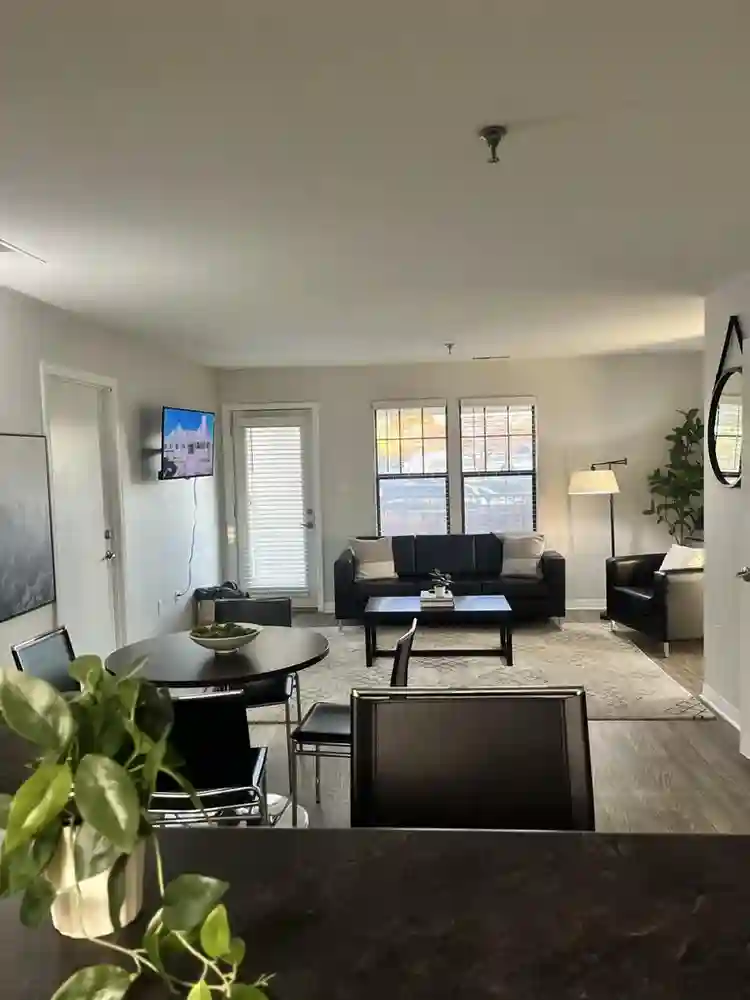 Sublease apartment at a low price!