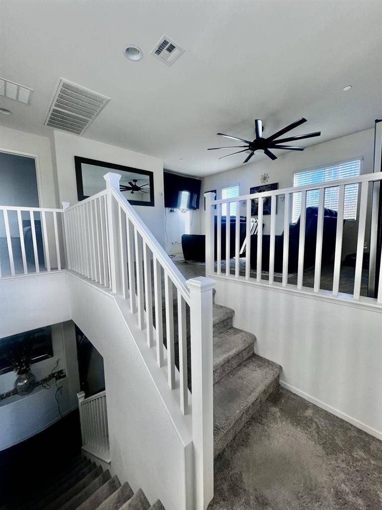 FURNISHED ROOM FOR RENT AVAILABLE