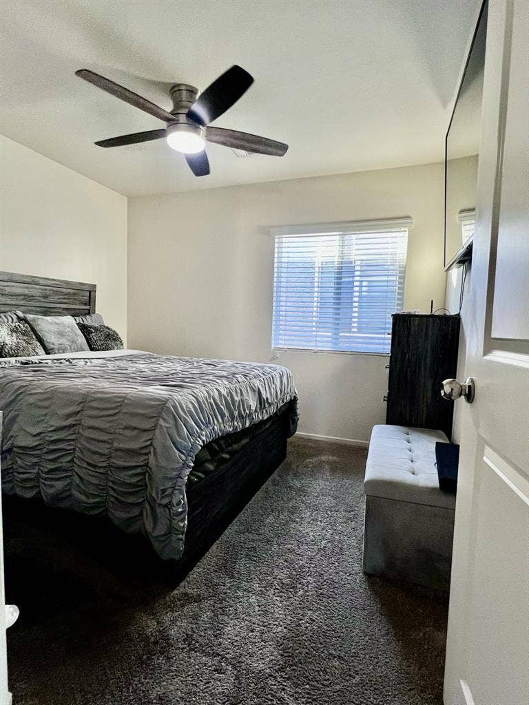 FURNISHED ROOM FOR RENT AVAILABLE