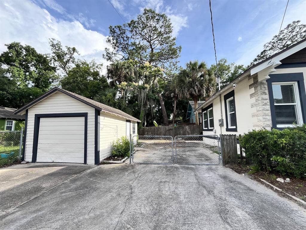 8 BR in Jacksonville