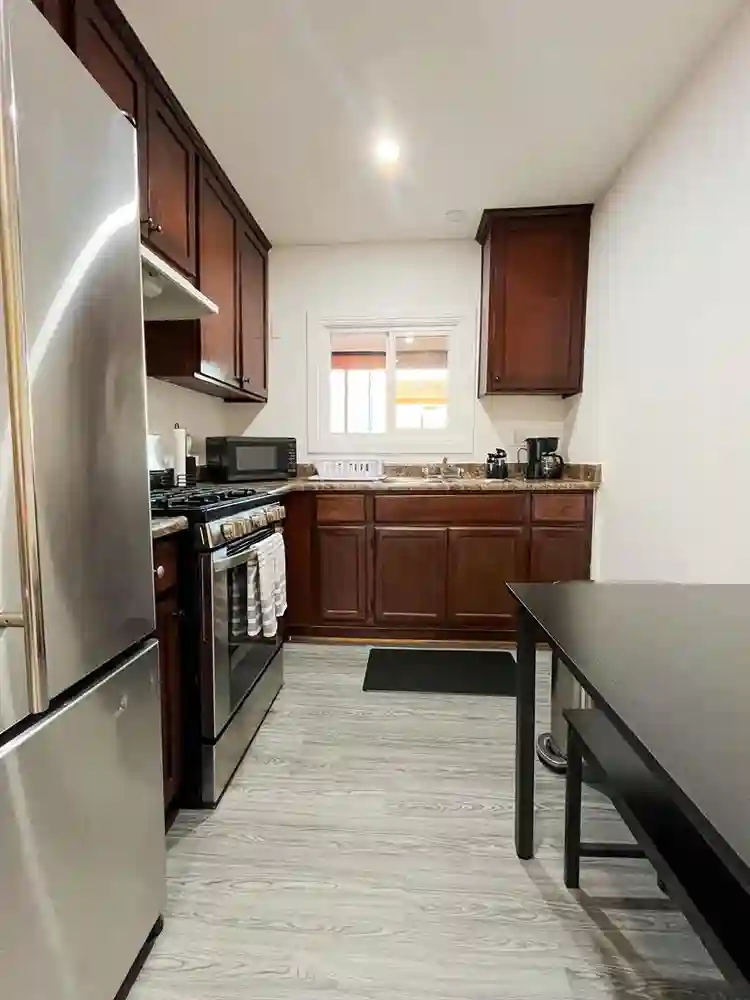 5 BR in Los Angeles