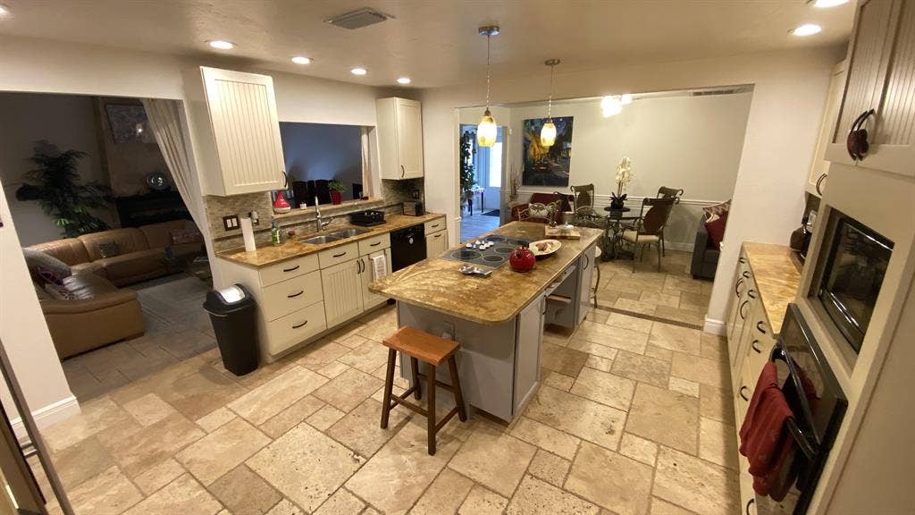 5 BR in Sarasota