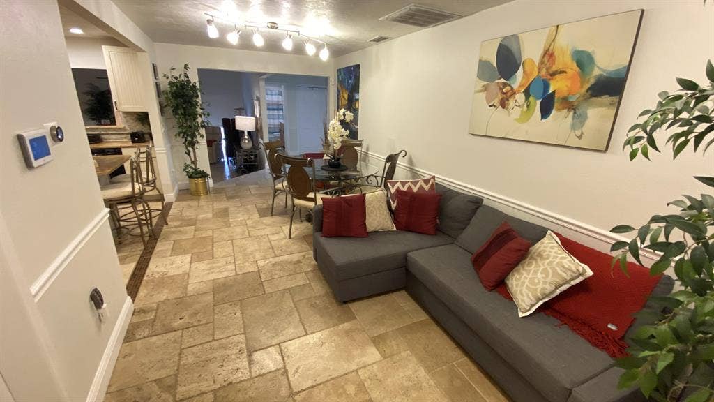 5 BR in Sarasota