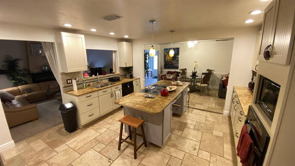 5 BR in Sarasota