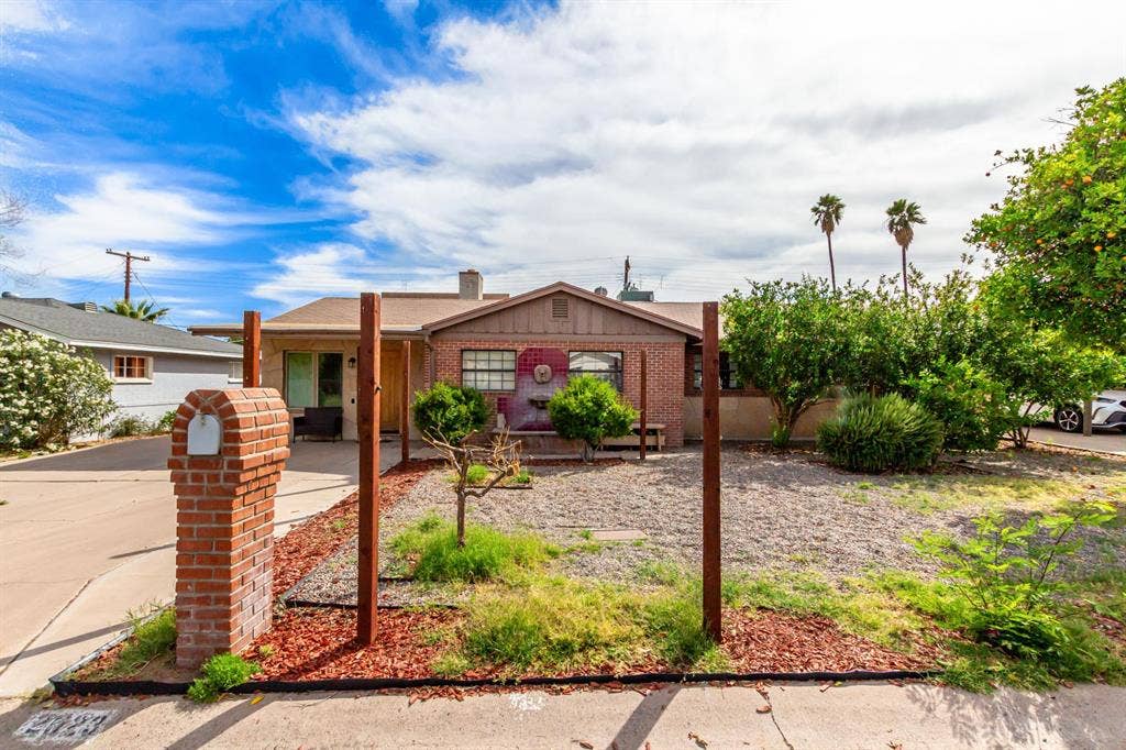 6 BR in Phoenix
