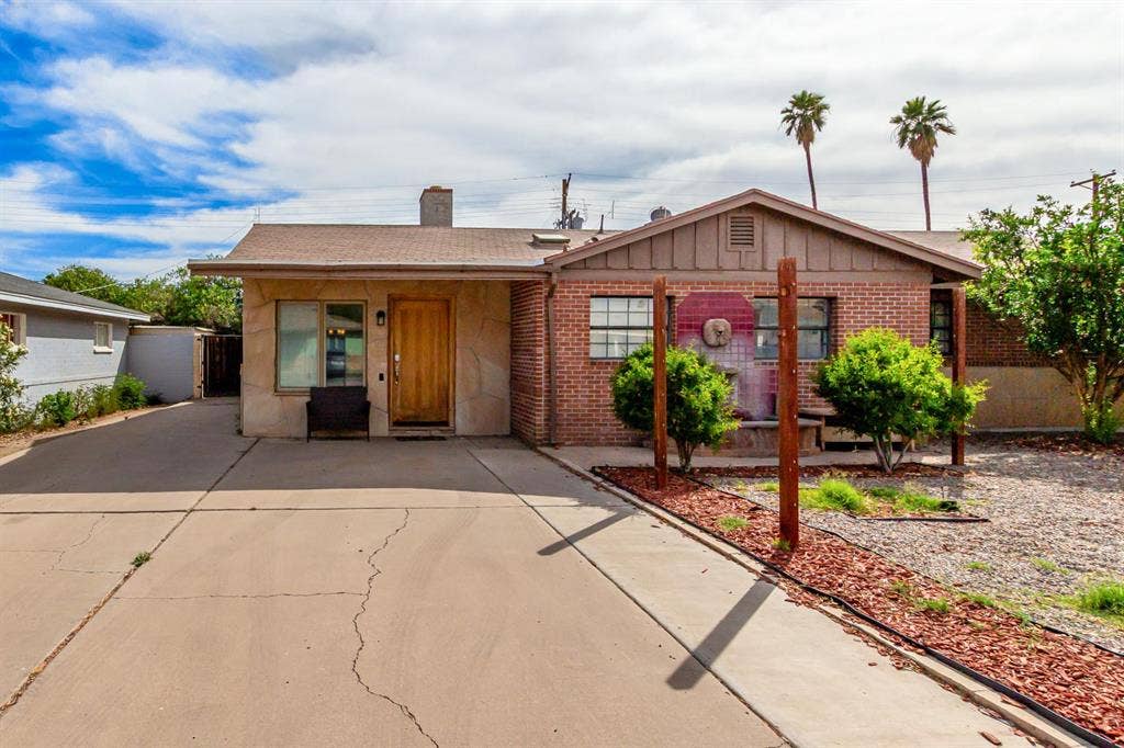 6 BR in Phoenix