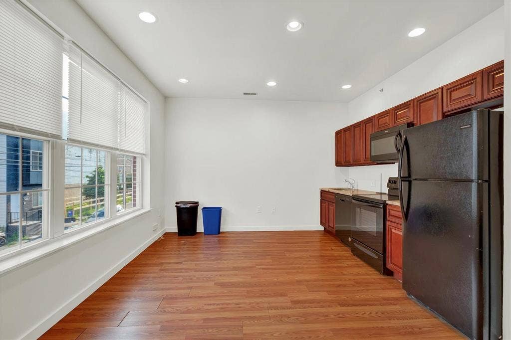 4 BR in Philadelphia