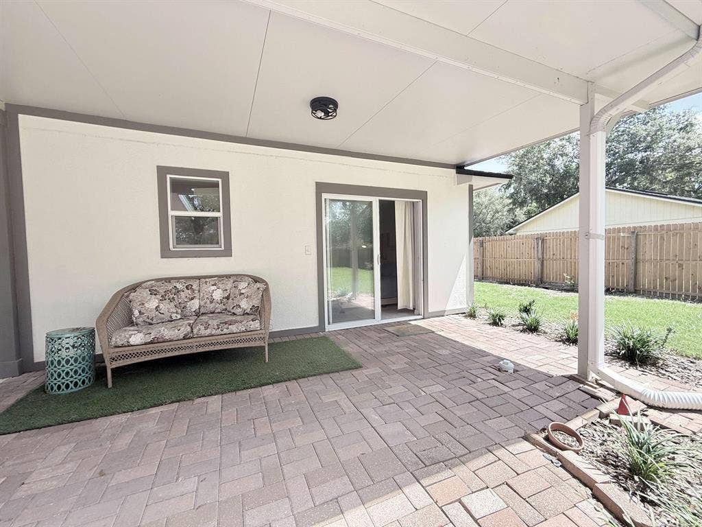 6 BR in Jacksonville