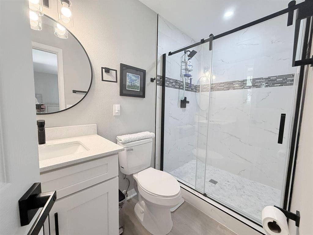 6 BR in Jacksonville