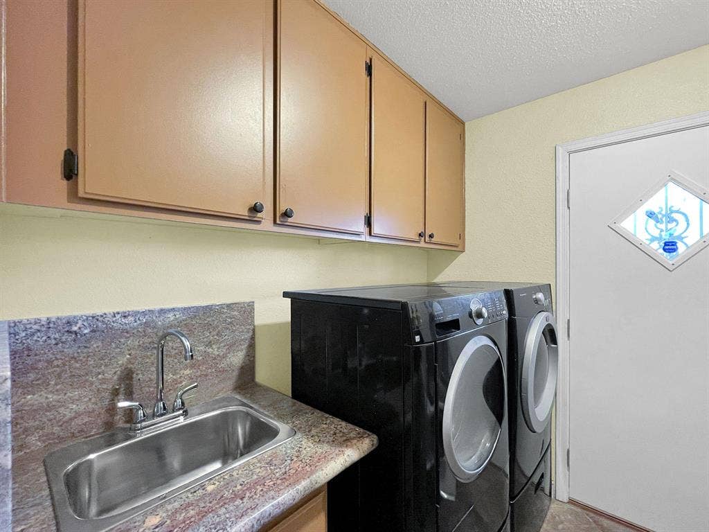 2 BR in Las Vegas