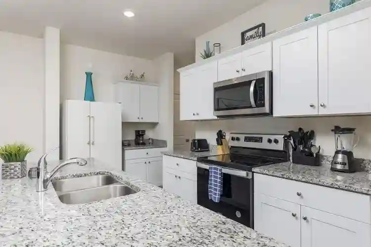 4 BR in Edgecliff Village