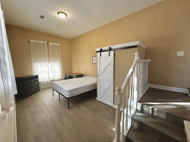 3 BR in Raleigh