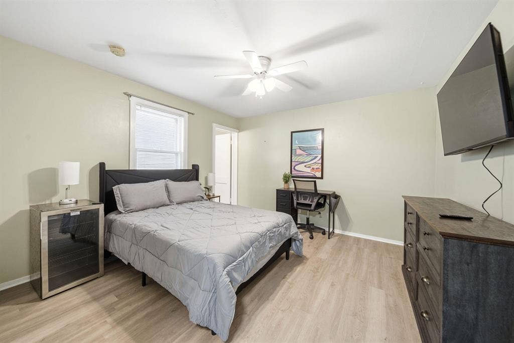 7 BR in DeLand