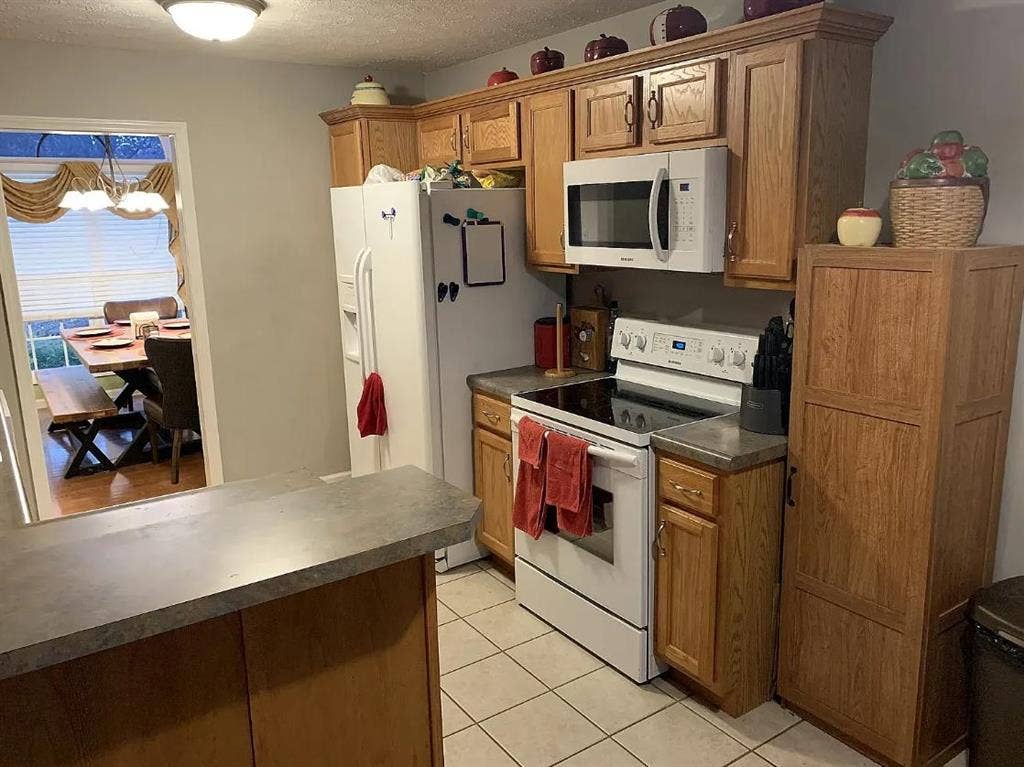 1 BR in Clarksville