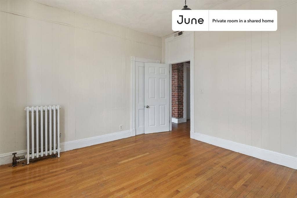 4 BR in Boston