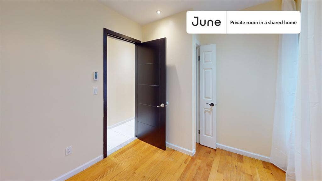 6 BR in New York City