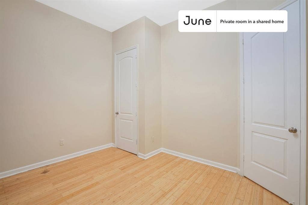 2 BR in New York City