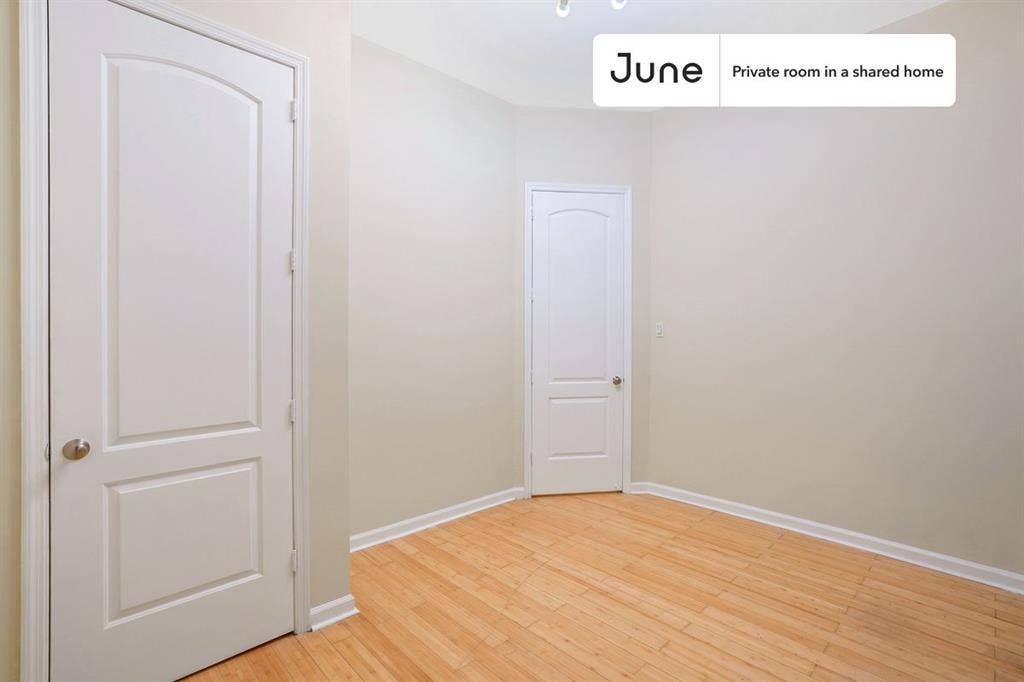 2 BR in New York City