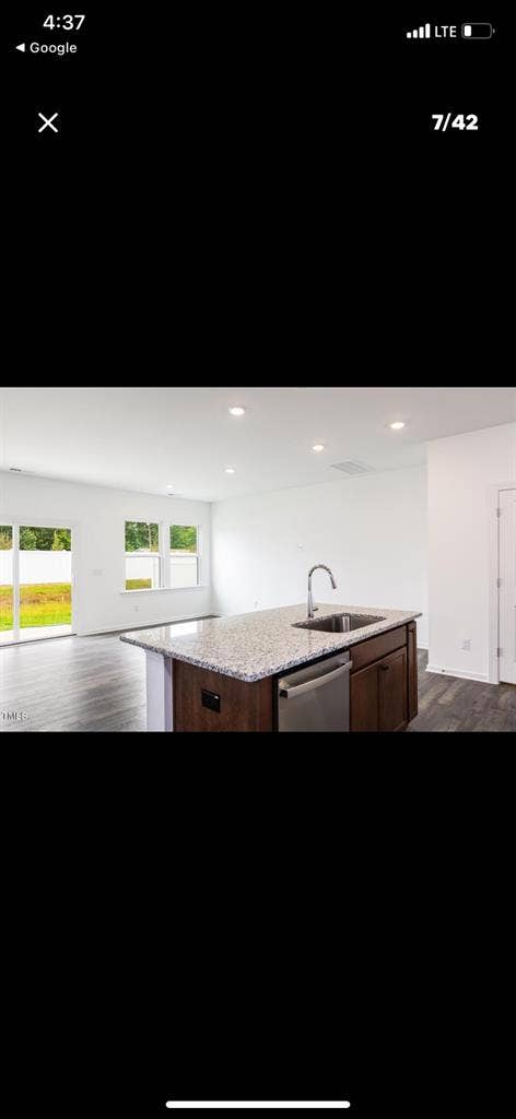 Private room available for rentt