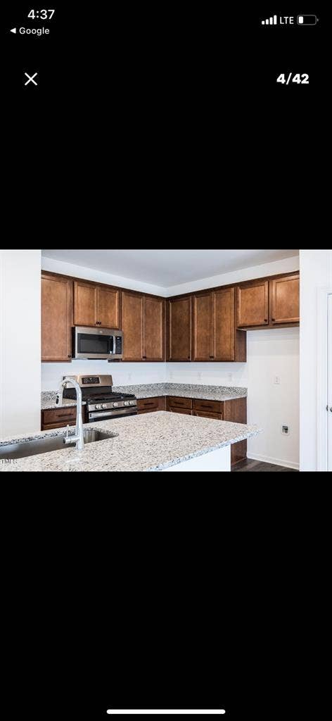 Private room available for rentt