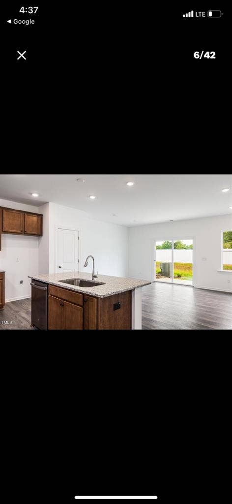 Private room available for rentt