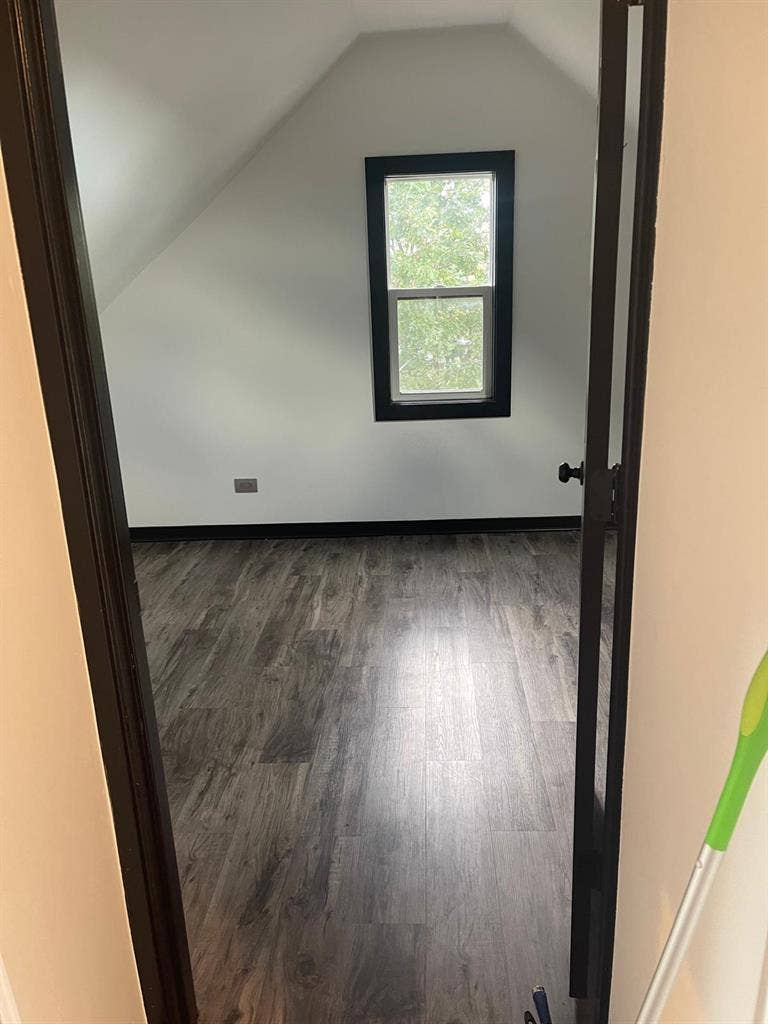 Female roommate needed.