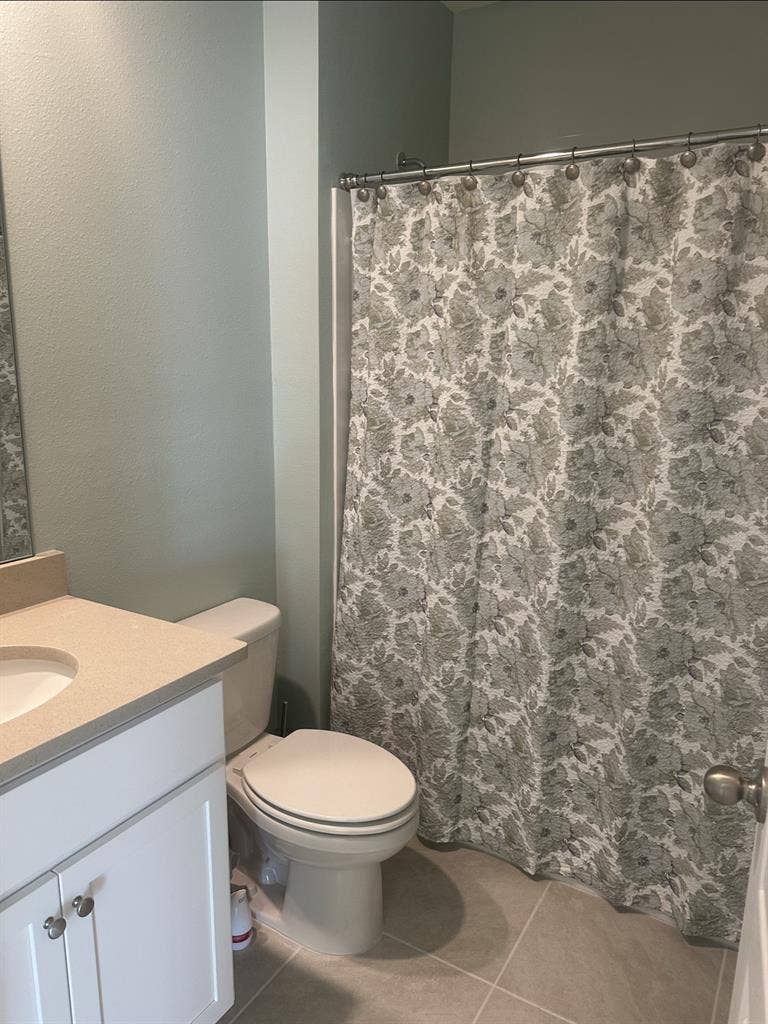 Beautiful room in a brand new house