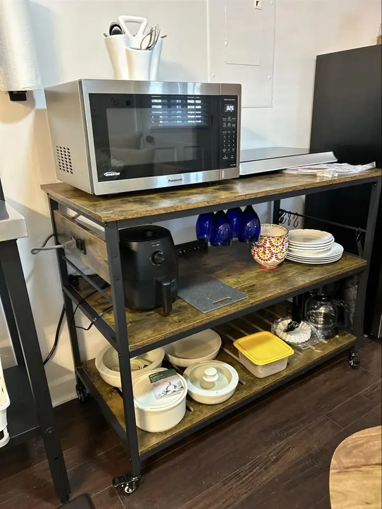 Apartment furnished and utilities