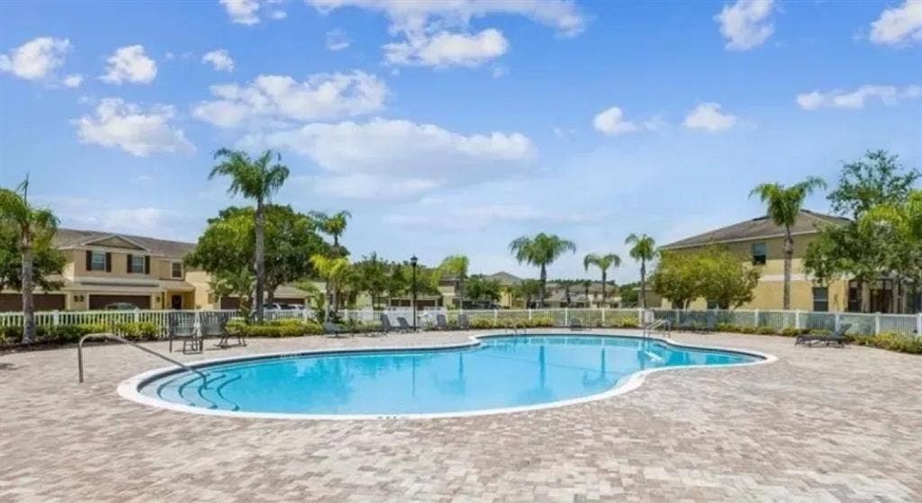 2 Fully-Furnished Private Rooms