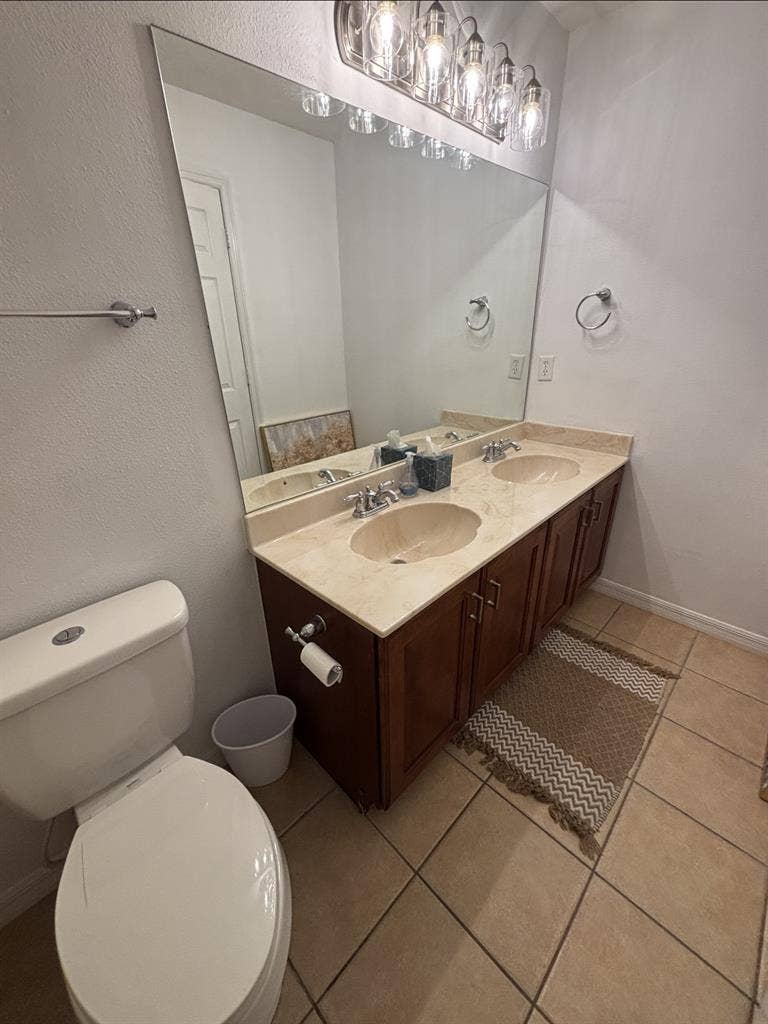 2 Fully-Furnished Private Rooms