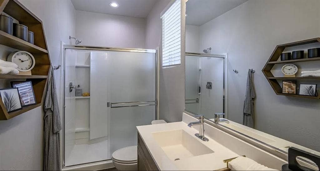 Clean, Calm Apartment | Split Rent