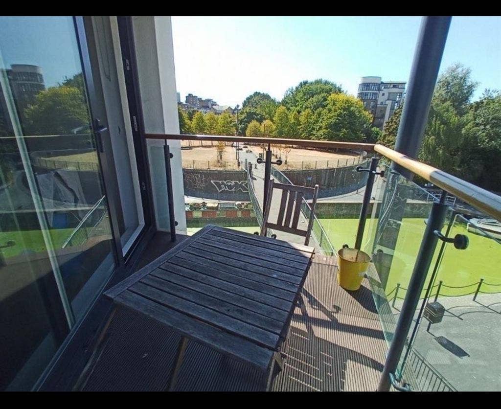 En-suite double room - Limehouse