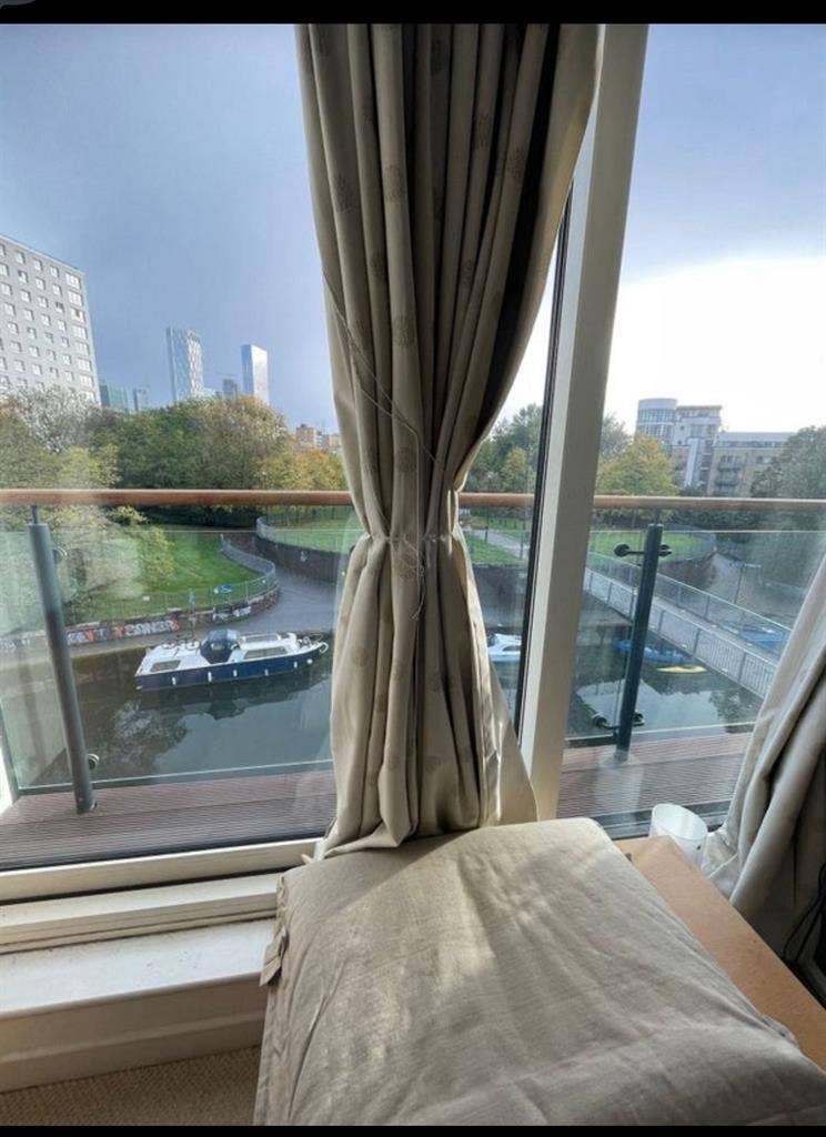 En-suite double room - Limehouse