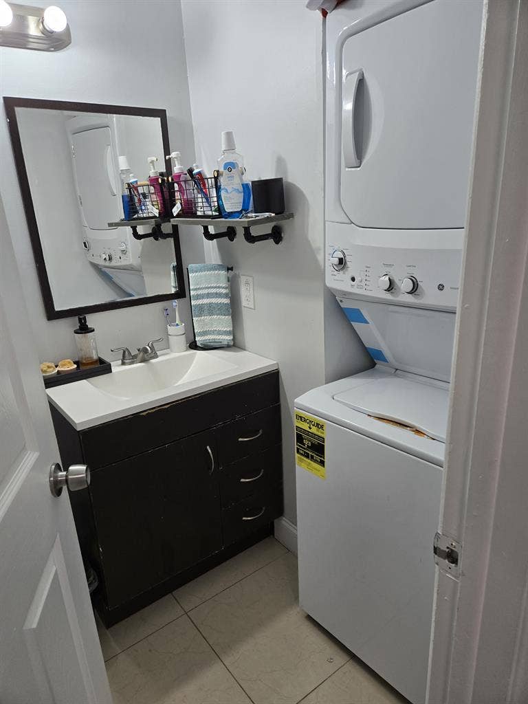 Private room for rent