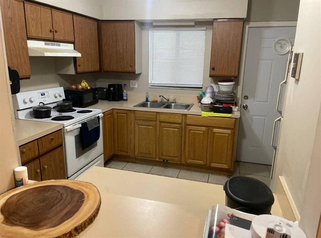 Spacious Room for rent! $