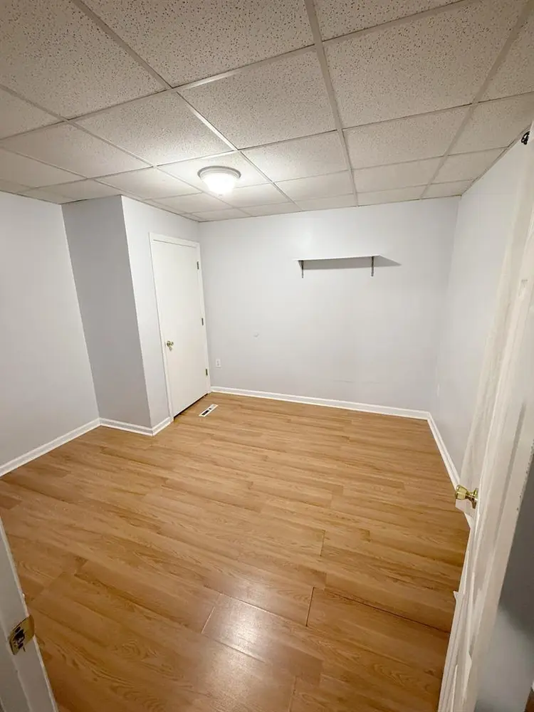 Beautiful Bedroom for rent.