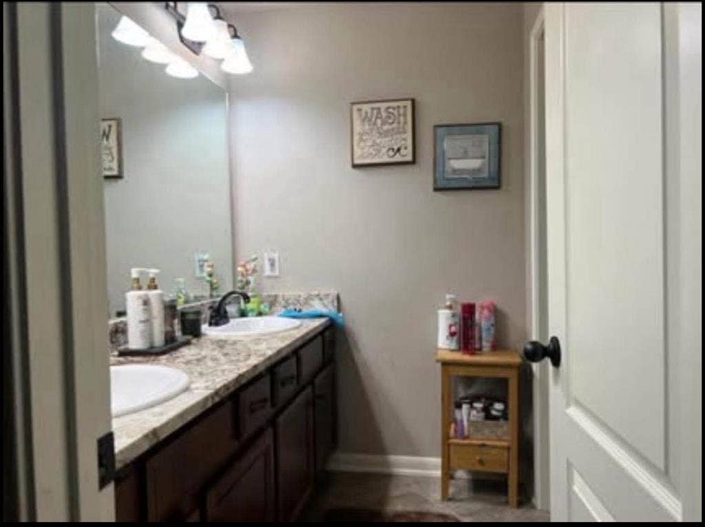 Spacious room in Humble Texas