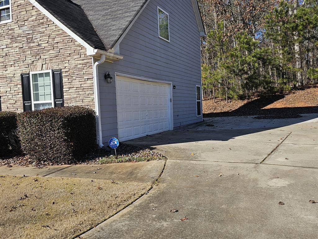 Clean Private Furnished Room