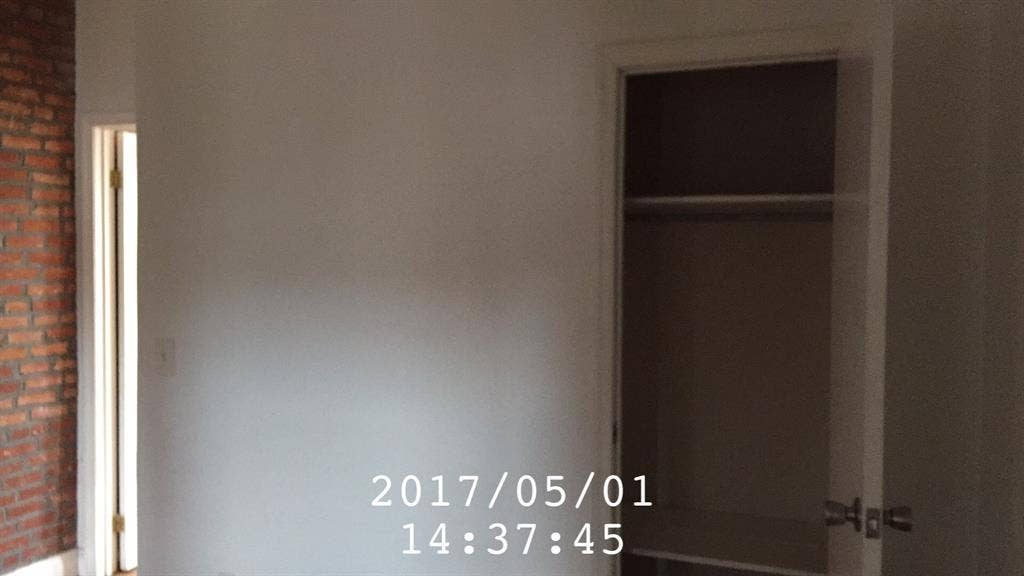 Looking for another roomate