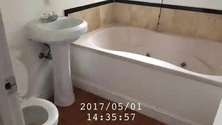 Looking for another roomate