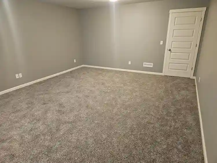 Large private room for rent