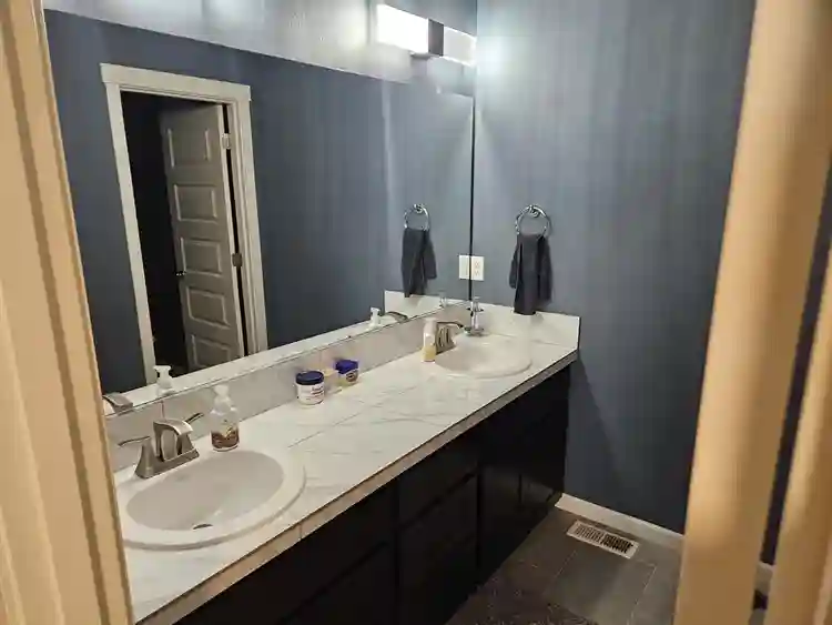 Large private room for rent