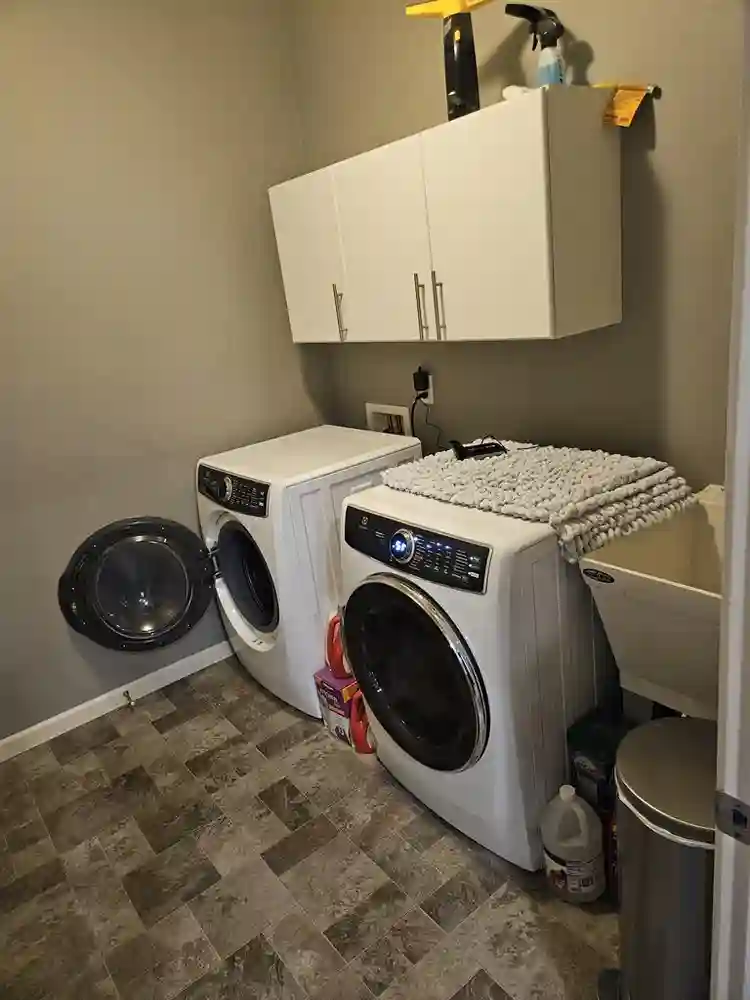 Large private room for rent