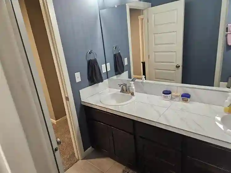 Large private room for rent