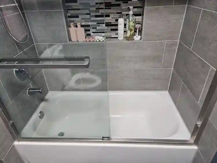 Large private room for rent