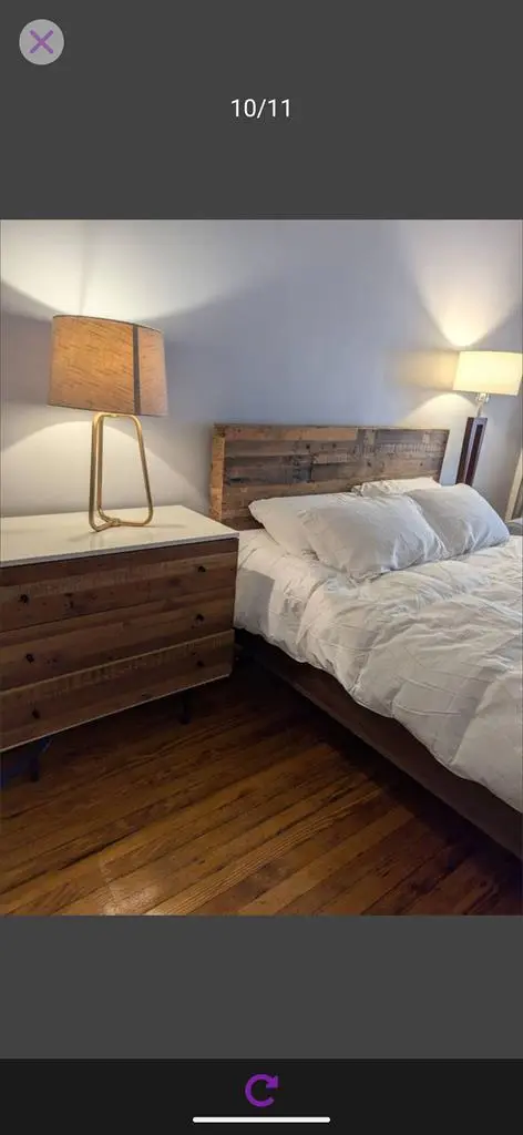 Manhattan Room
- mins to Midtown