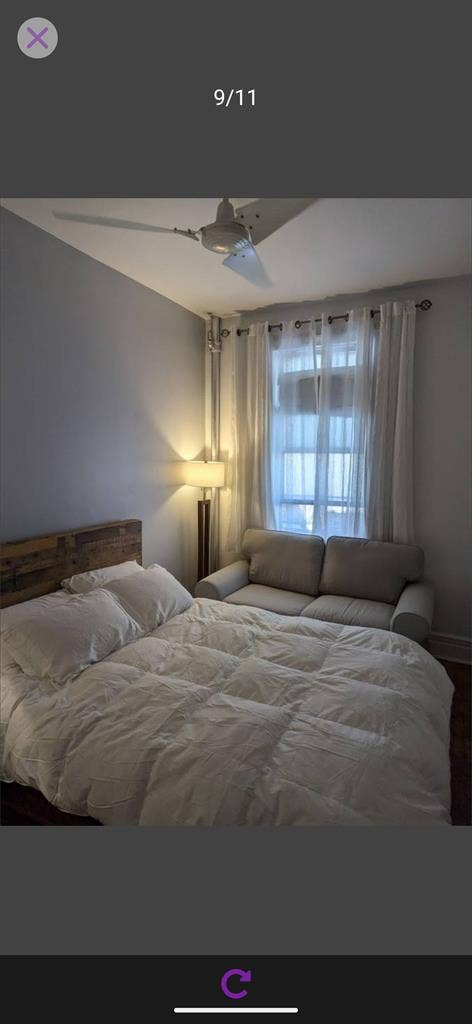 Manhattan Room
- mins to Midtown