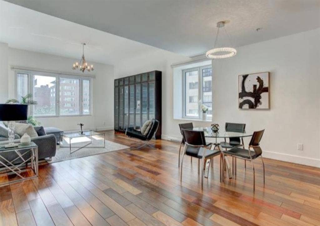 Looking for female tenant