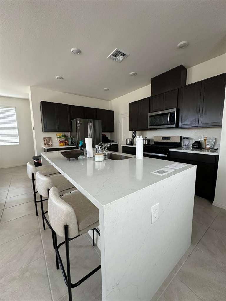 I have one room available for rent